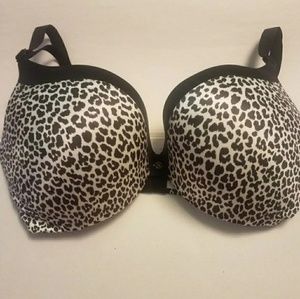 NWOT VS Very Sexy Push-Uo